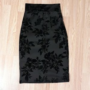 Black floral velvet brocade pencil skirt